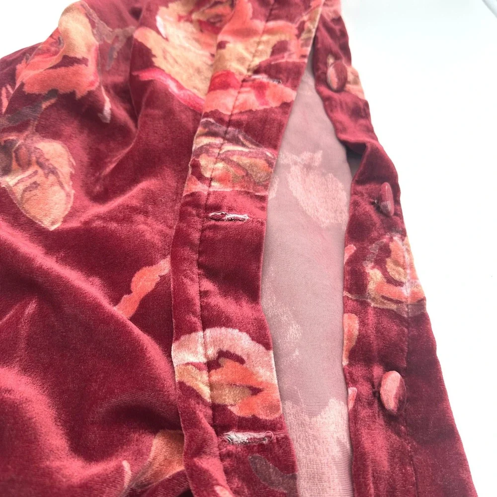 Pottery Barn Burgundy Red Floral Velvet Pillow Standard Sham Rose Print Button